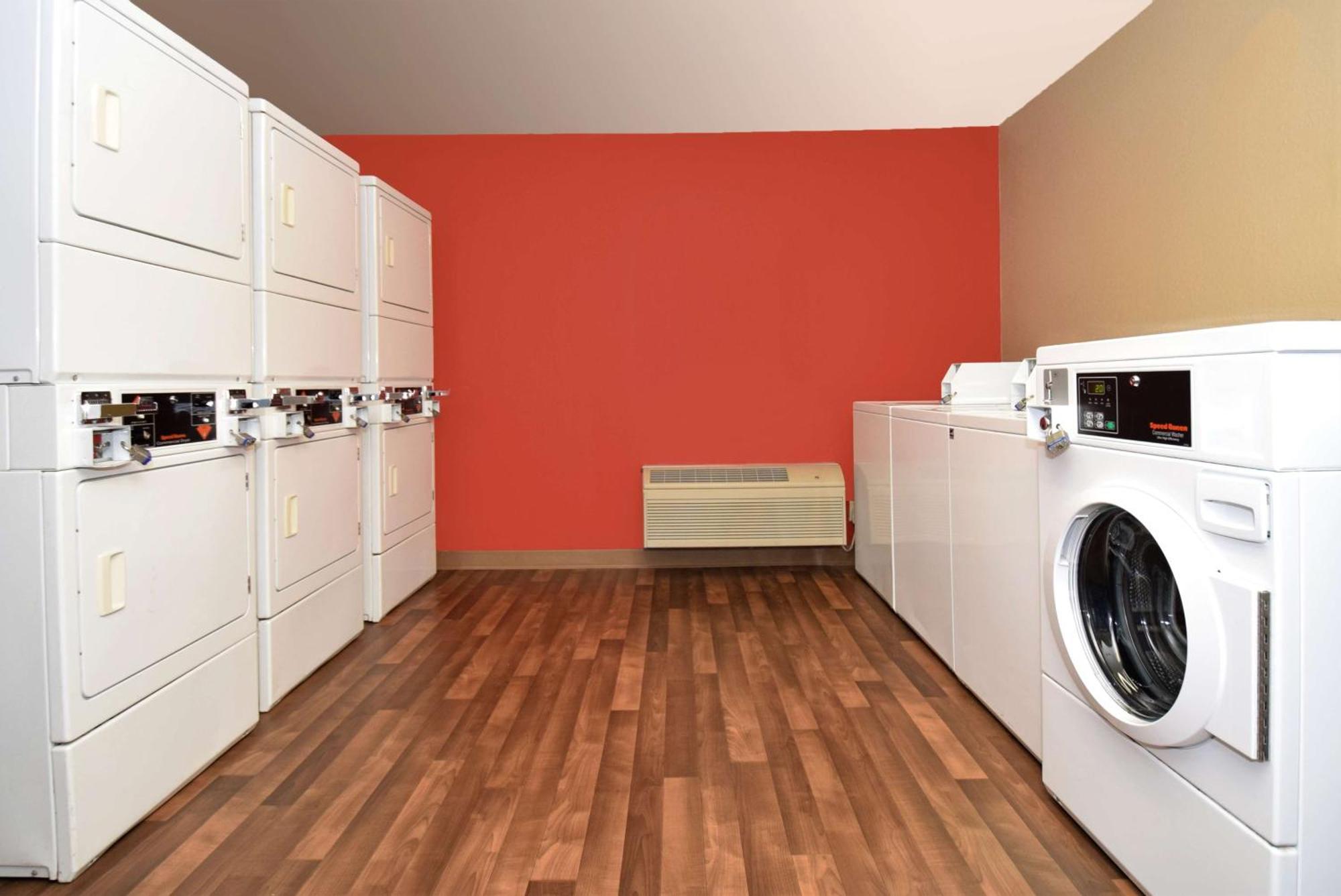Extended Stay America Suites - Philadelphia - Airport - Bartram Ave Eksteriør billede